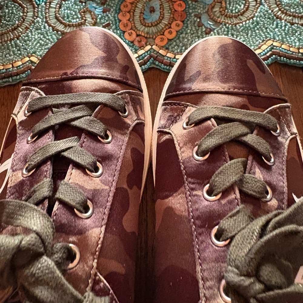 Aldo Brown and White Sneakers - Picture 6 of 7